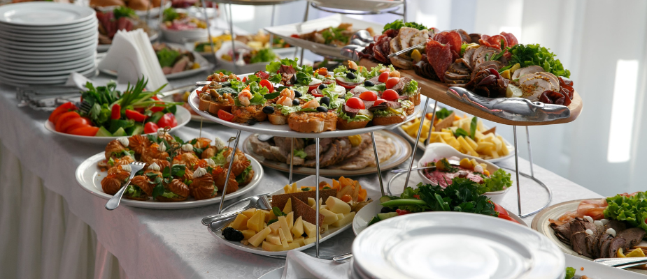 Degustación del menú del catering