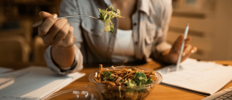Qué necesito para elaborar un menú diario en un restaurante