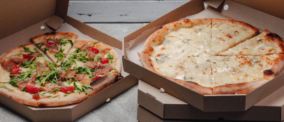 logistica delivery cajas de pizza